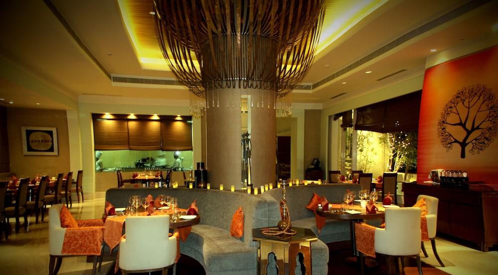 Radisson Blu Bengaluru Outer Ring Road Hotel Exterior photo