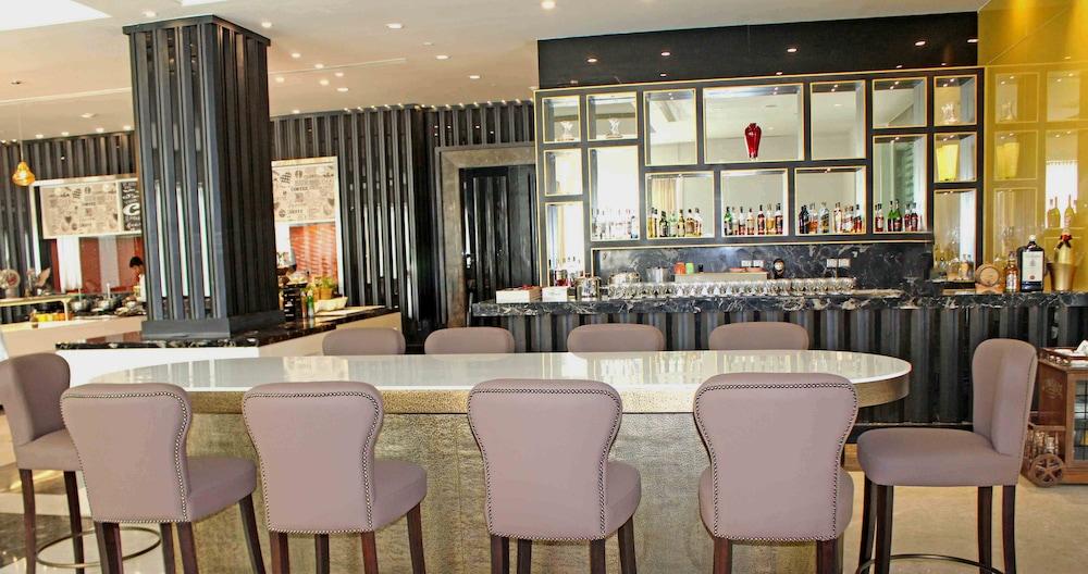 Radisson Blu Bengaluru Outer Ring Road Hotel Exterior photo