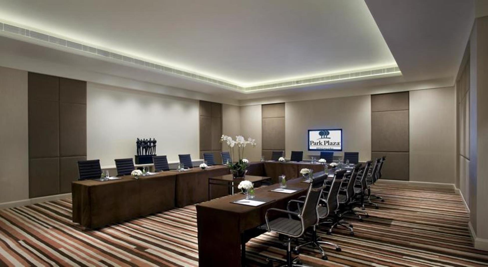 Radisson Blu Bengaluru Outer Ring Road Hotel Exterior photo