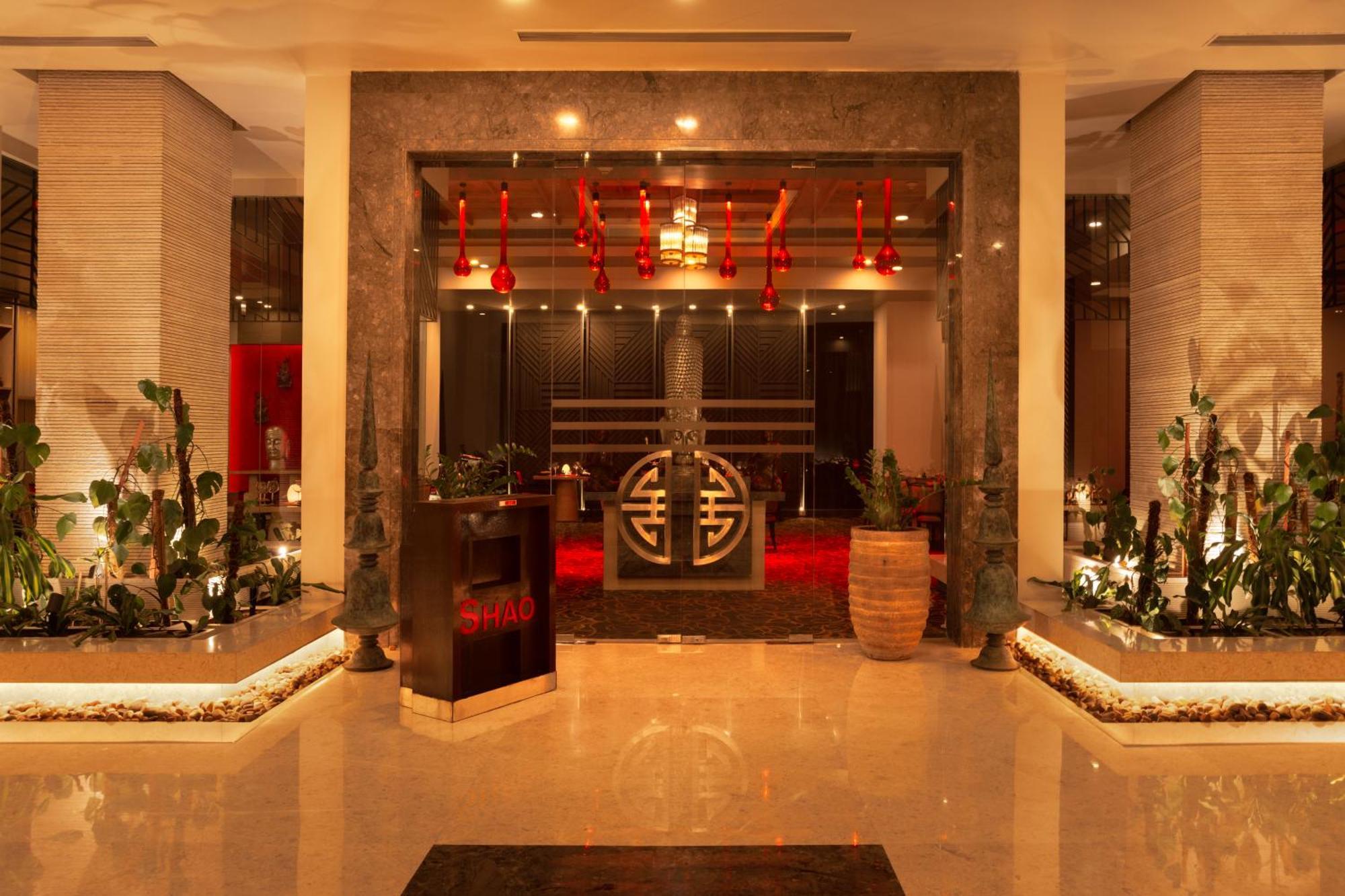 Radisson Blu Bengaluru Outer Ring Road Hotel Exterior photo