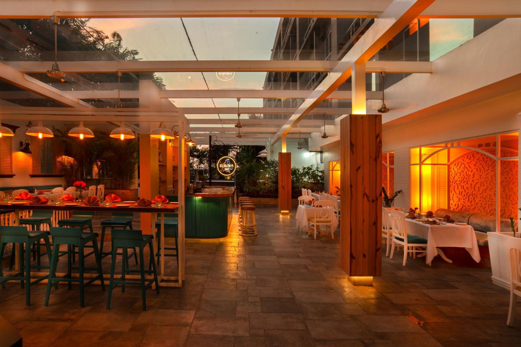 Radisson Blu Bengaluru Outer Ring Road Hotel Exterior photo