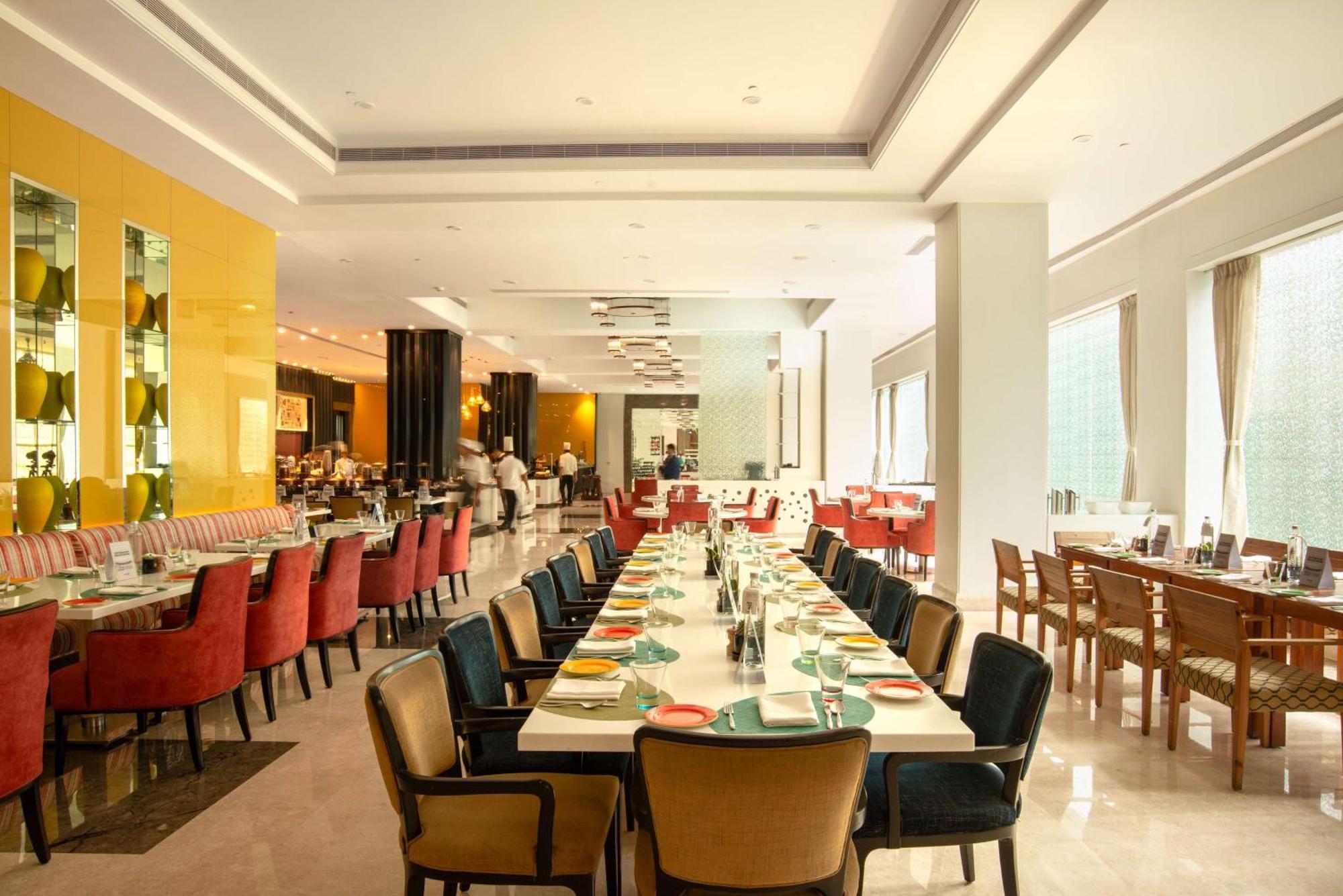 Radisson Blu Bengaluru Outer Ring Road Hotel Exterior photo
