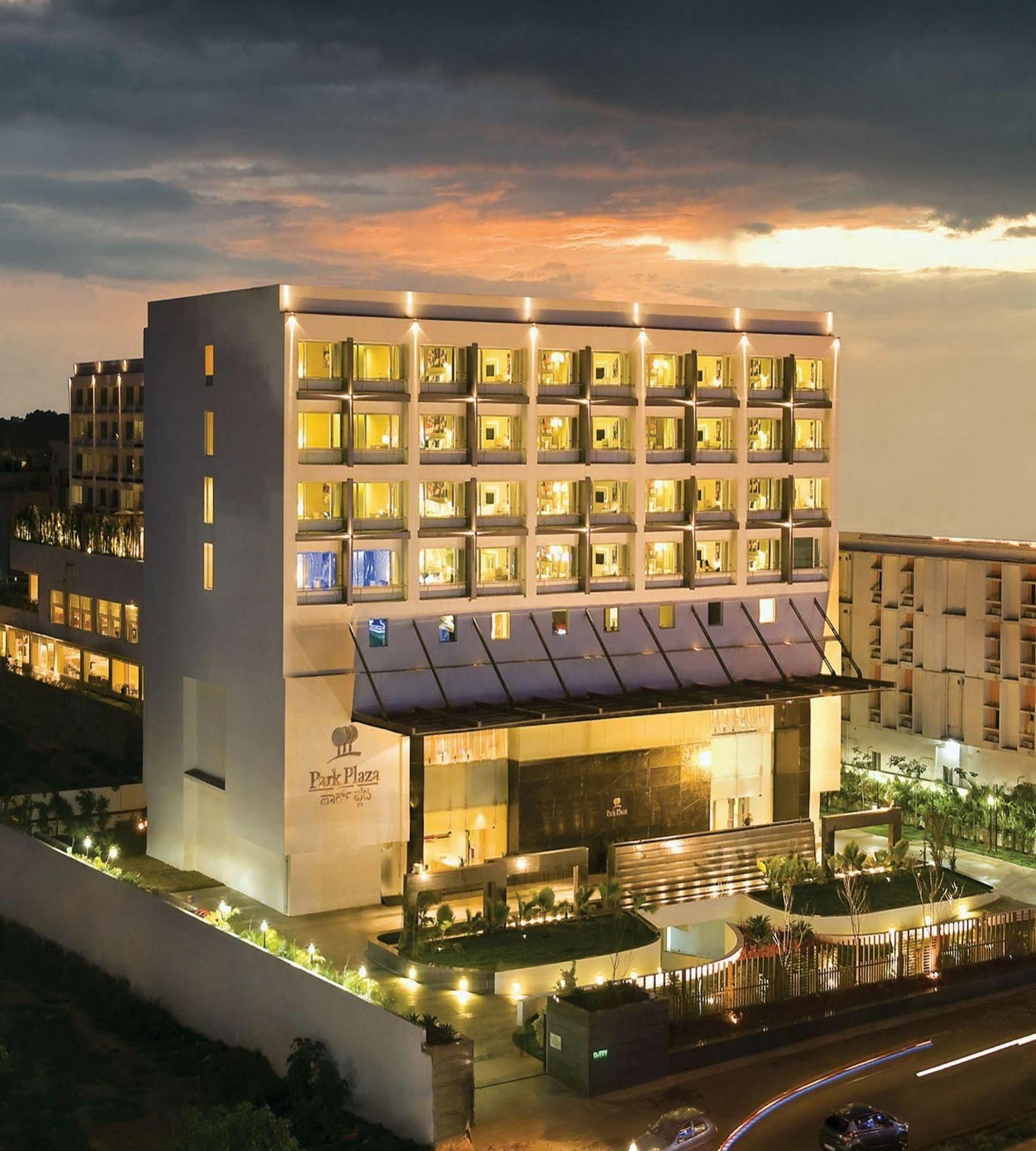 Radisson Blu Bengaluru Outer Ring Road Hotel Exterior photo