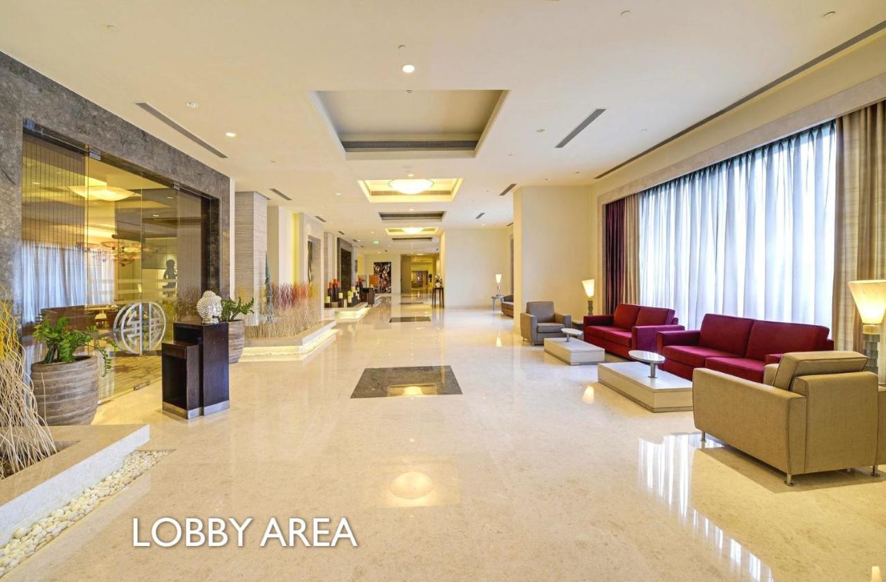 Radisson Blu Bengaluru Outer Ring Road Hotel Exterior photo