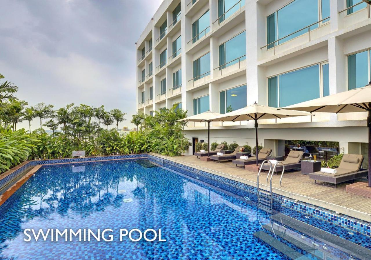 Radisson Blu Bengaluru Outer Ring Road Hotel Exterior photo